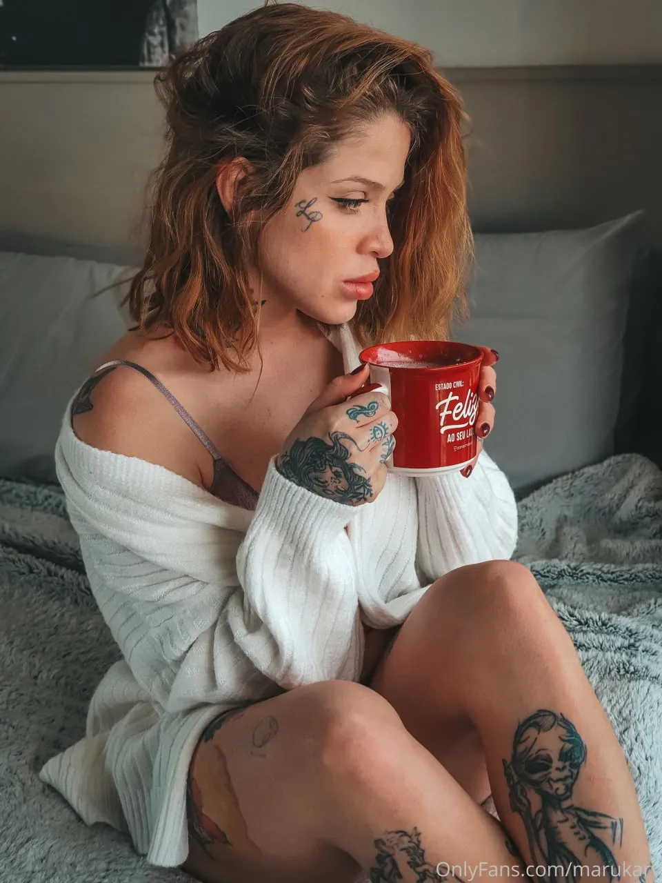 Maru Karv model portfolio