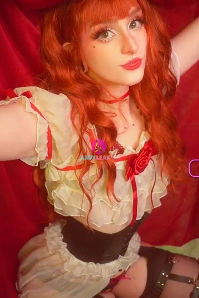 Mewlies model portfolio