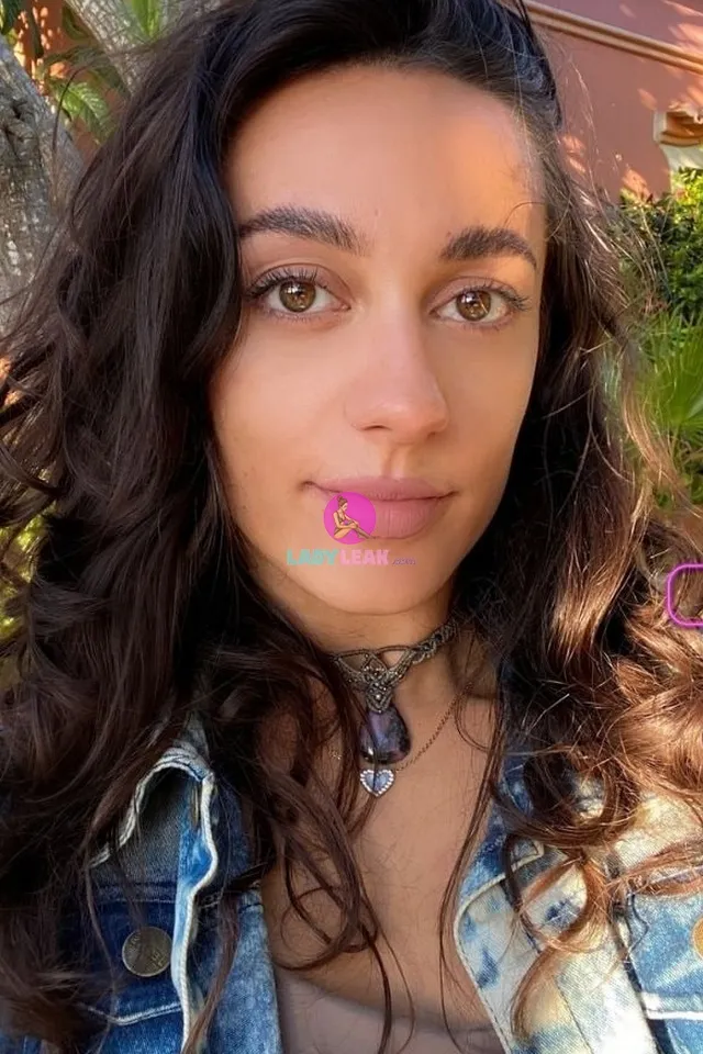 Sienna Garcia model portfolio