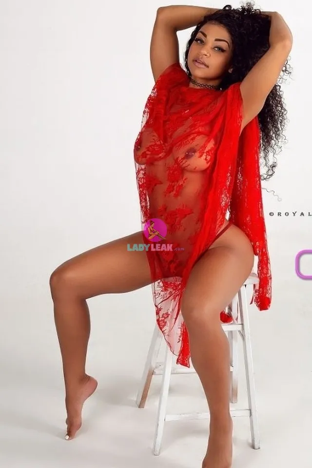 Curlyy Red (iamcurlyyred aka Curlyyred) model portfolio