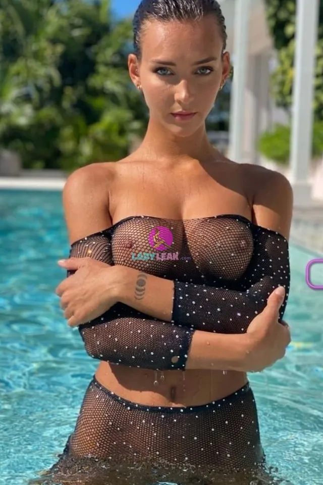 Rachel Cook model portfolio