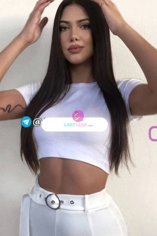 SofiaMariana model portfolio