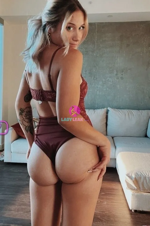 Ashley Grace (ashleygracee) Latest Photo 2