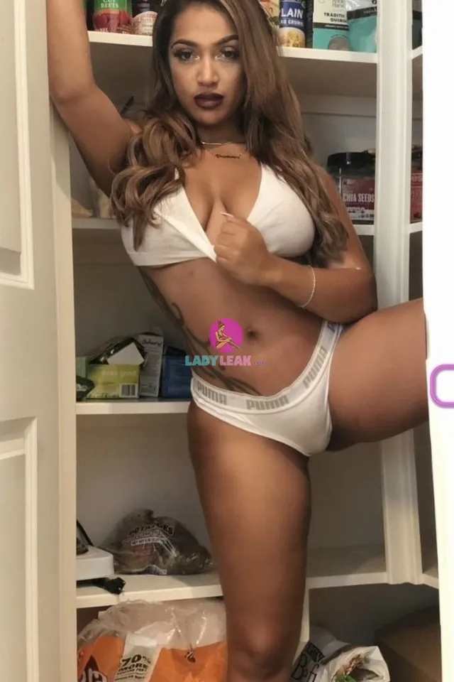 Pumma Santiago model portfolio