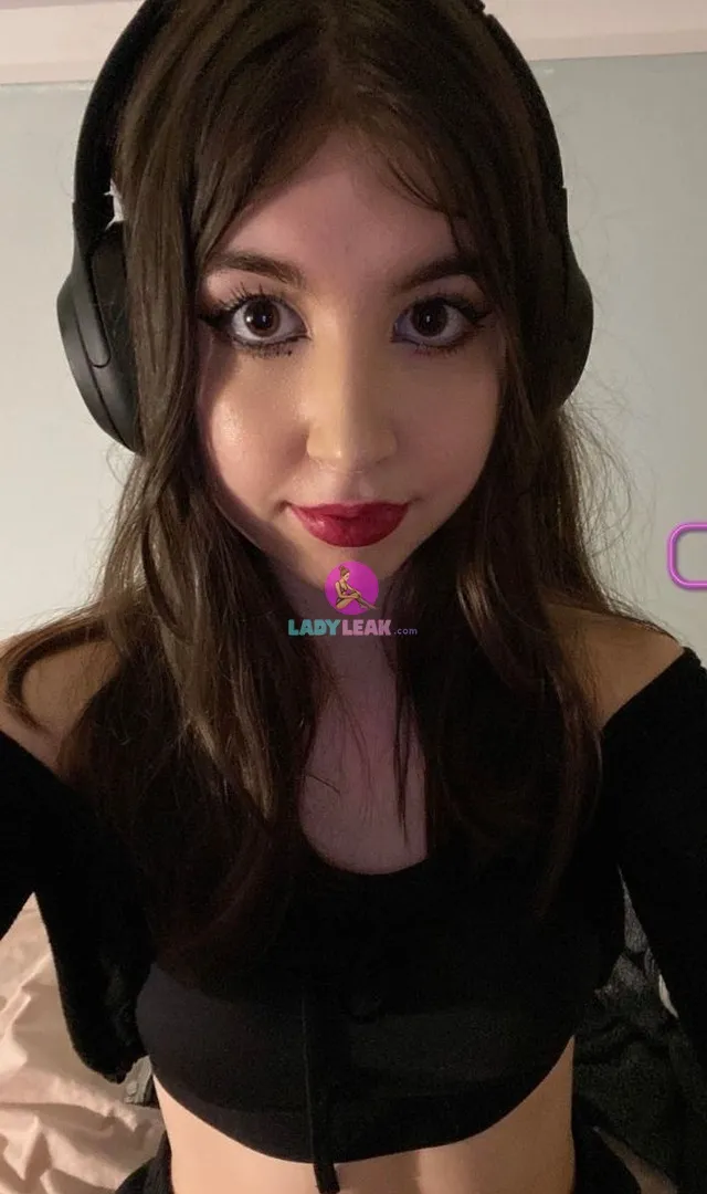 Mariiclaudia model portfolio