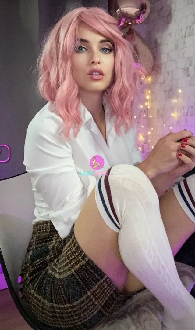 Angelika_rouge Latest Photo 2