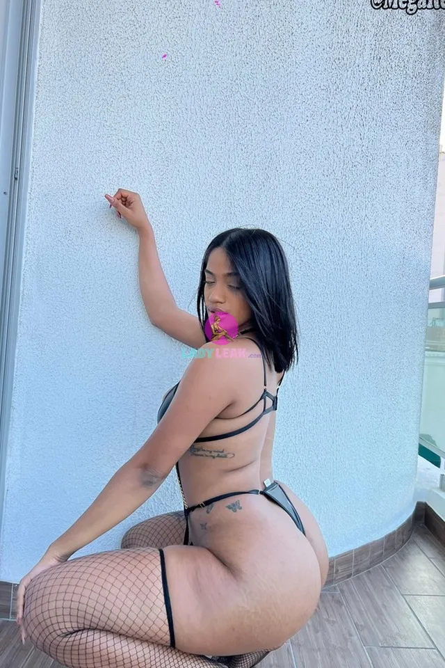 Lisettreyy - Model Portfolio