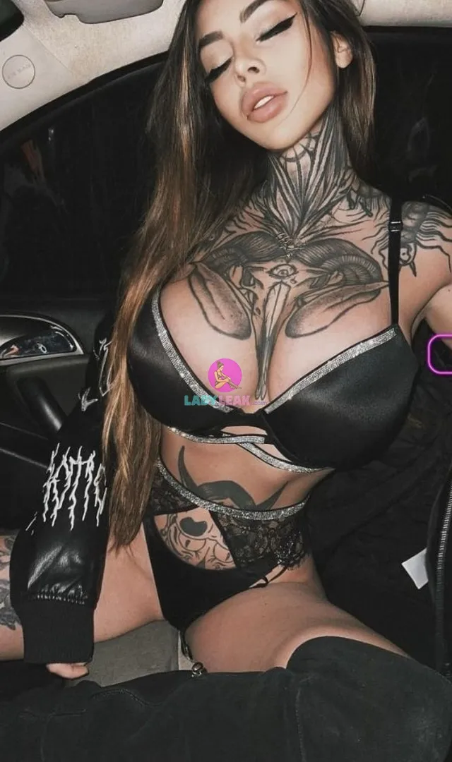 Elisa Brandani - Model Portfolio