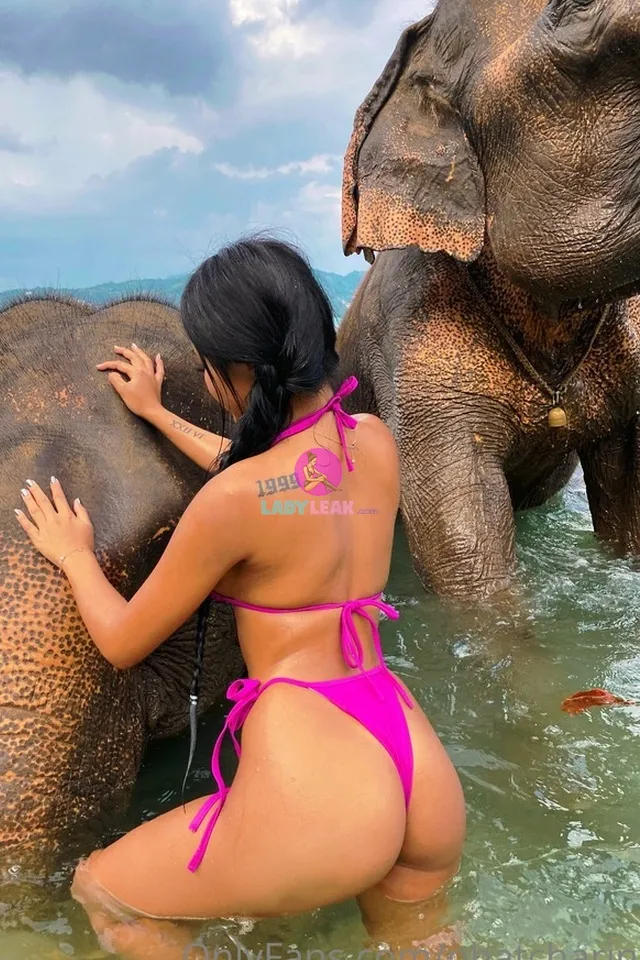 PraewAsan phatcharin22 Latest Photo 2