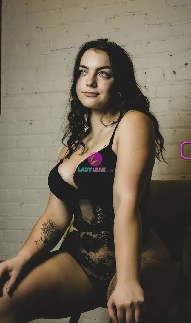 B00ty 013 - Model Portfolio