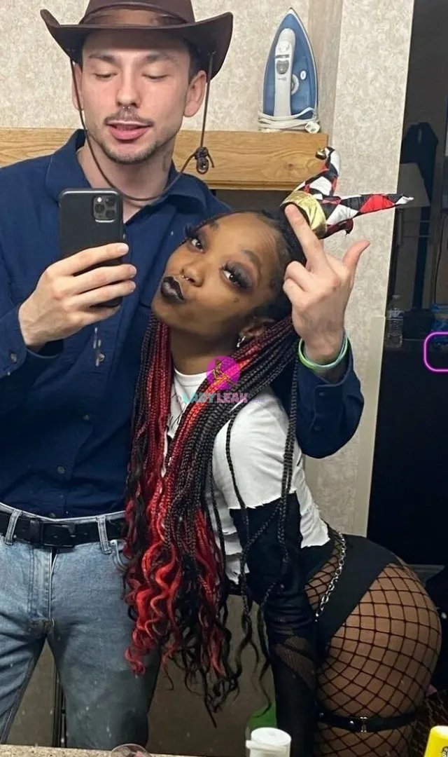 Tommyxxwolff - Model Portfolio