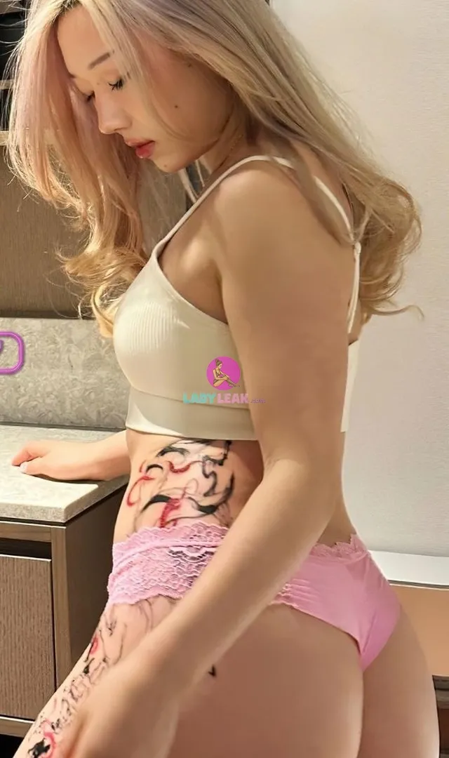 Leesherwhy Latest Photo 2