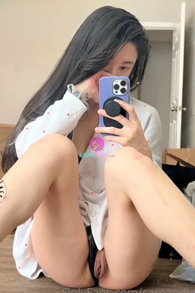 Caroandlace Latest Photo 2