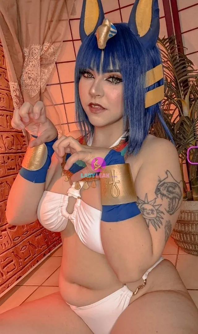 Alexfaye nova - Model Portfolio