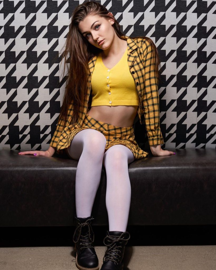 Ally Hardesty – Lady Leak